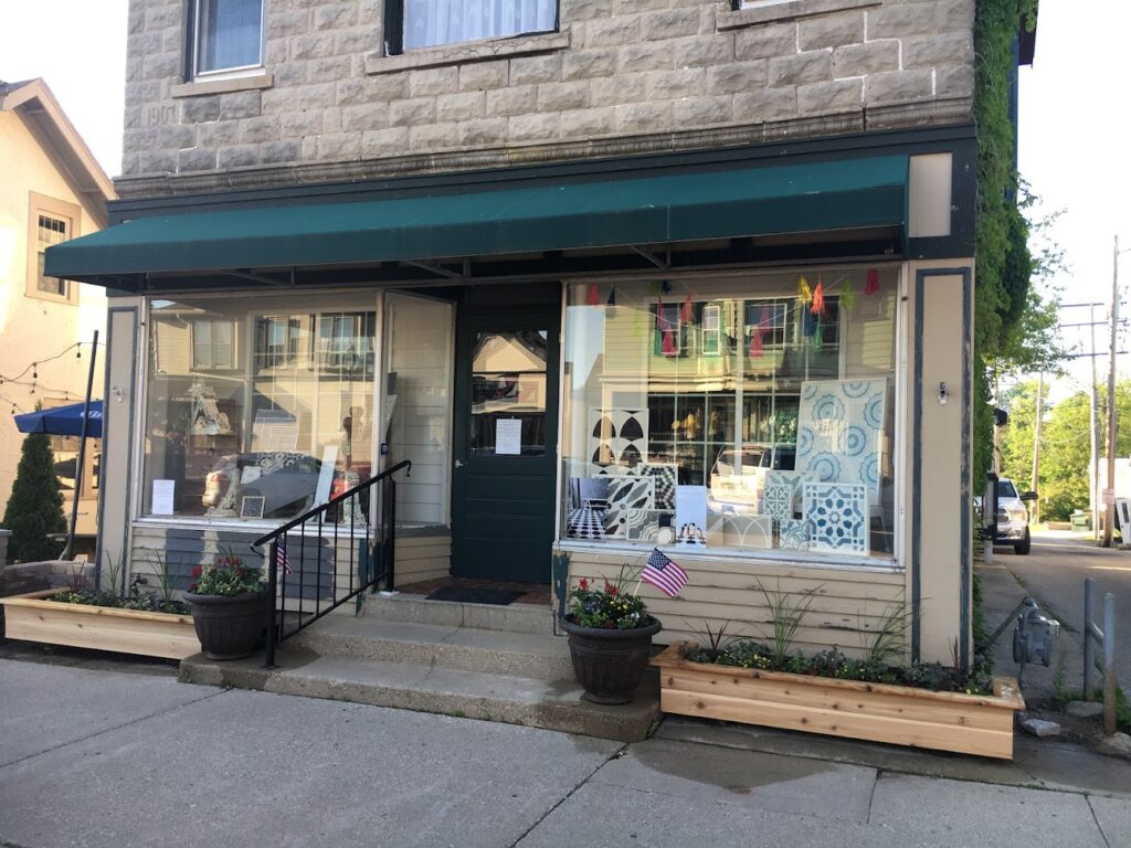 Bella Tile & Stone Delafield in Delafield - FireplaceStoreFinder