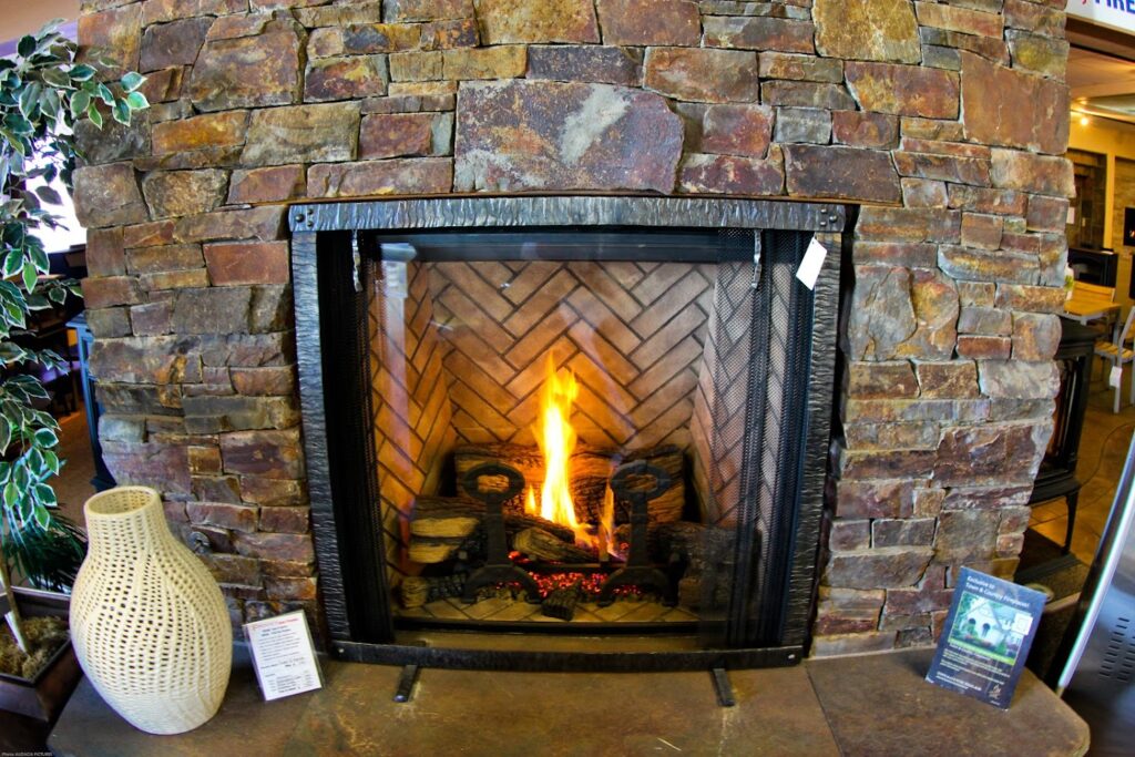 Bend Fireside in Bend - FireplaceStoreFinder