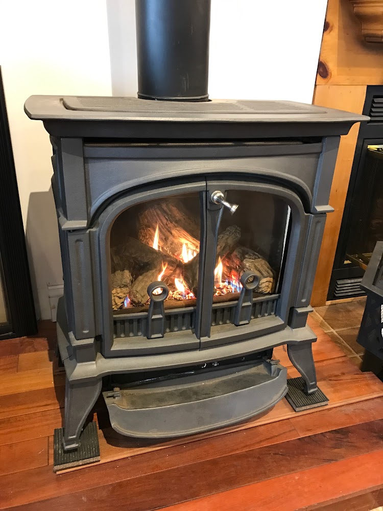 Breakaway in Mashpee in Mashpee - FireplaceStoreFinder