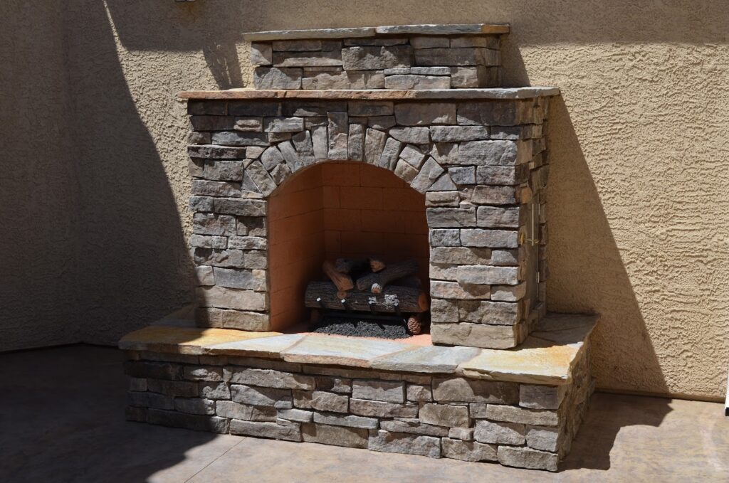 Custom Outdoor Living in Las Vegas - FireplaceStoreFinder