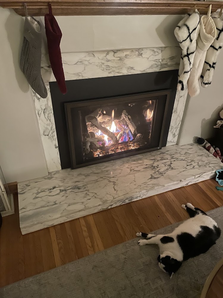 Glowing Embers Fireplace Gallery in Erie - FireplaceStoreFinder