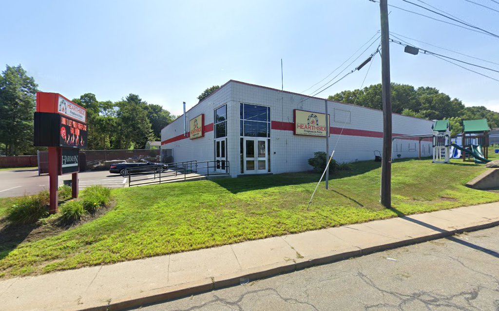 Hearthside Fireplace & Patio of Warwick in Warwick - FireplaceStoreFinder