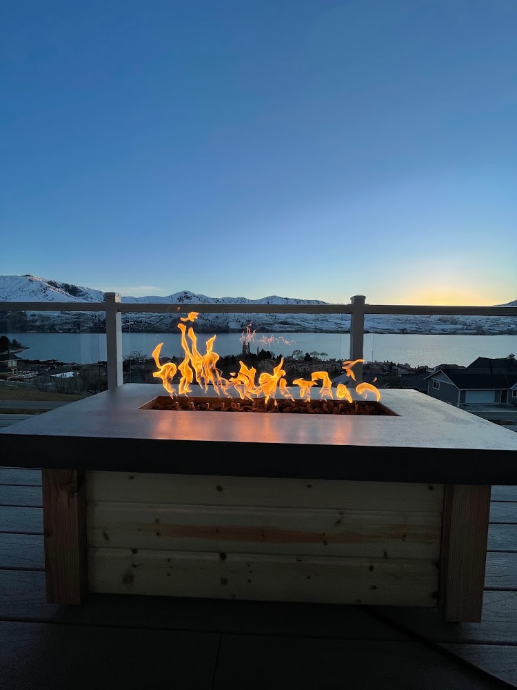 Linderman Builds: Custom Fire Features & Fireplaces in Chelan - FireplaceStoreFinder