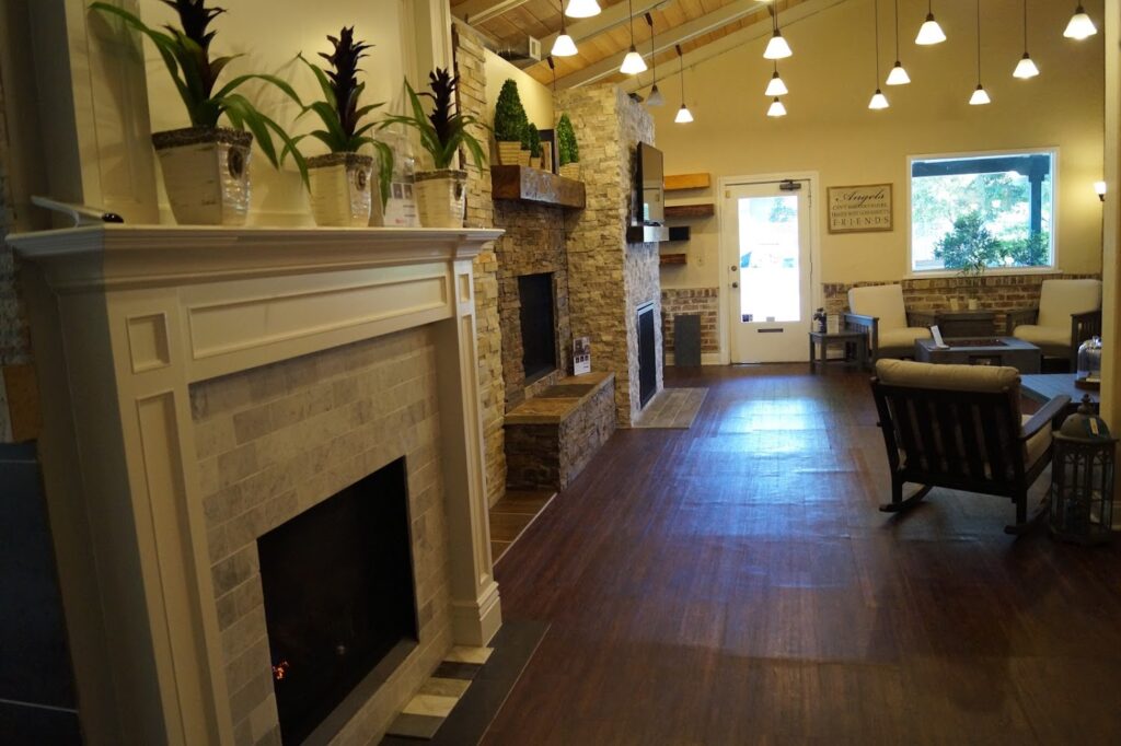 Walnut Creek Fireplace - Regency Fireplaces & Polywood Outdoor Furniture Store in Walnut Creek - FireplaceStoreFinder