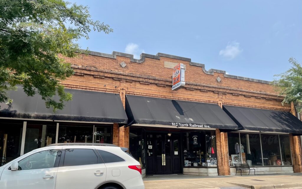 Winston Smith T Building Supply in Opelika - FireplaceStoreFinder